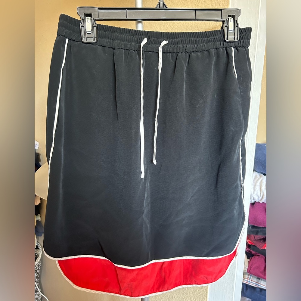 Elizabeth and James Athletic Skirt - Size L